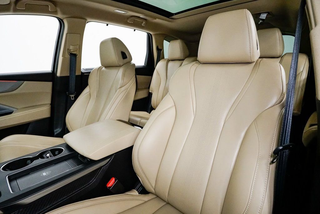 Used 2025 Acura MDX w/ Technology Package image 11