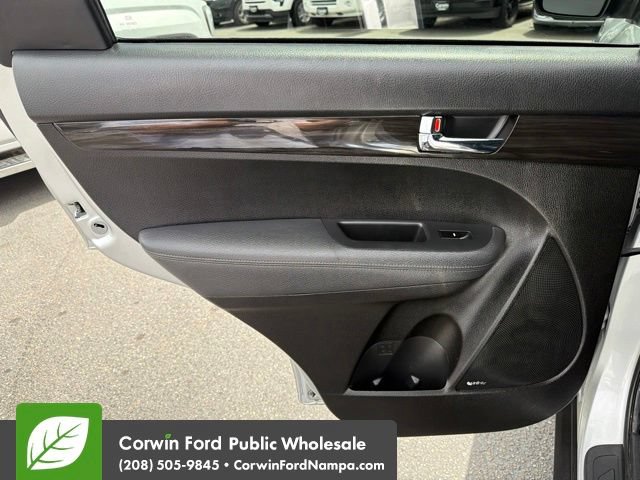 Used 2012 Kia Sorento EX w/ EX V6 Premium Pkg AWD/4WD image 28