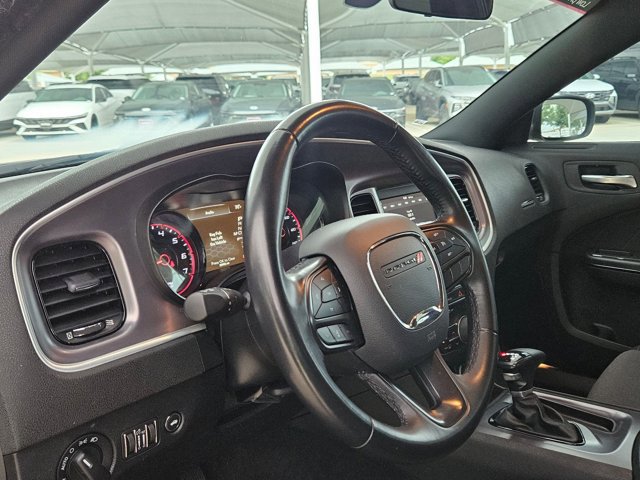 Used 2021 Dodge Charger SXT w/ Blacktop Package RWD image 9