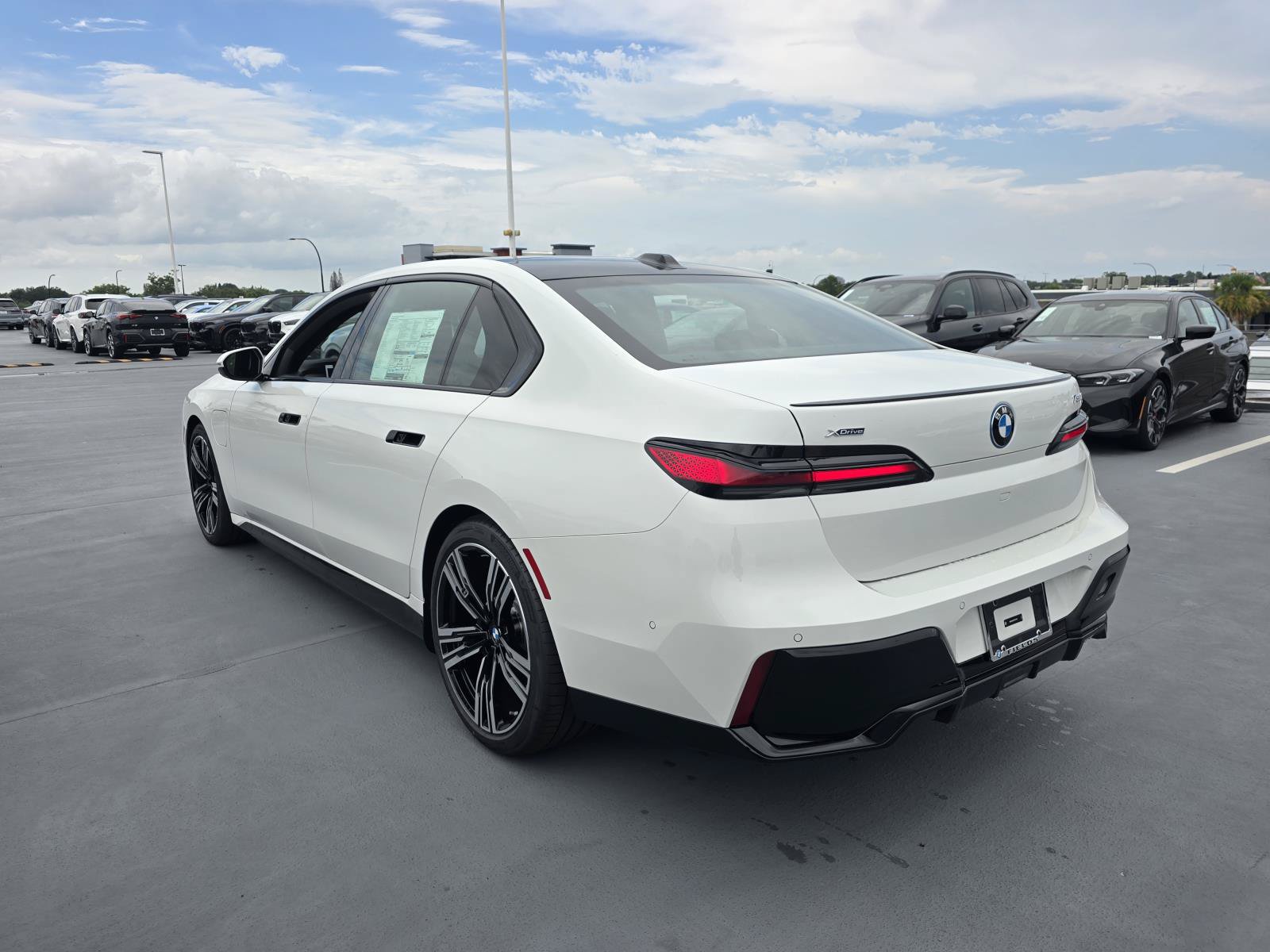 New 2026 BMW 750e xDrive w/ Executive Package AWD/4WD image 8
