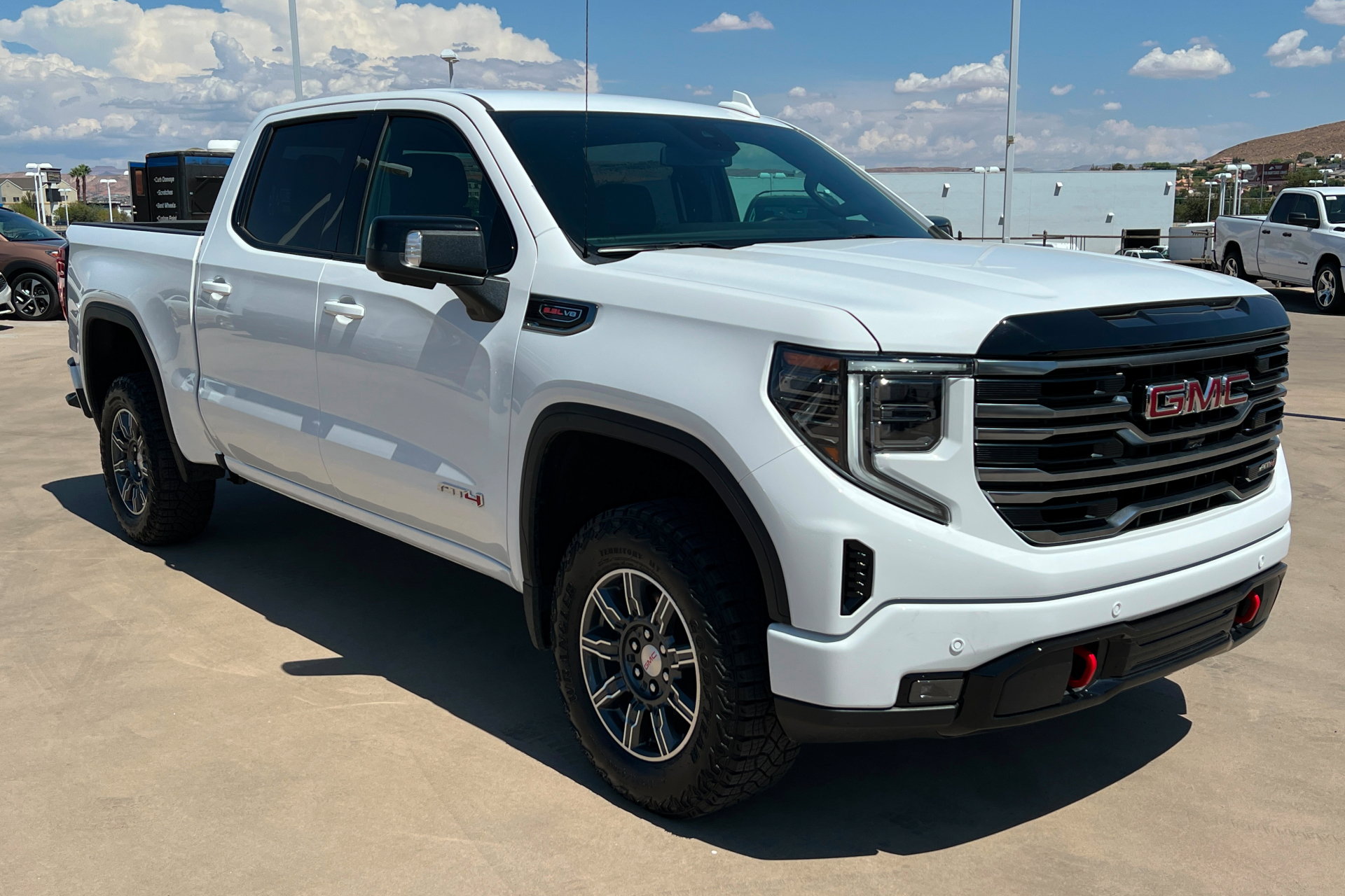 Used 2025 GMC Sierra 1500 AT4 AWD/4WD image 8
