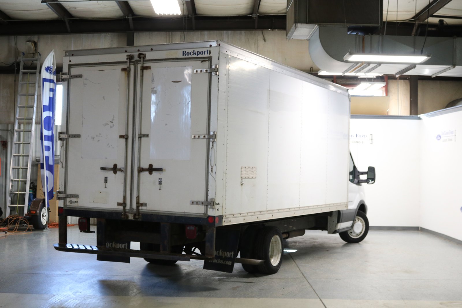 Used 2016 Ford Transit 350 178 DRW w/ Exterior Upgrade Package image 4