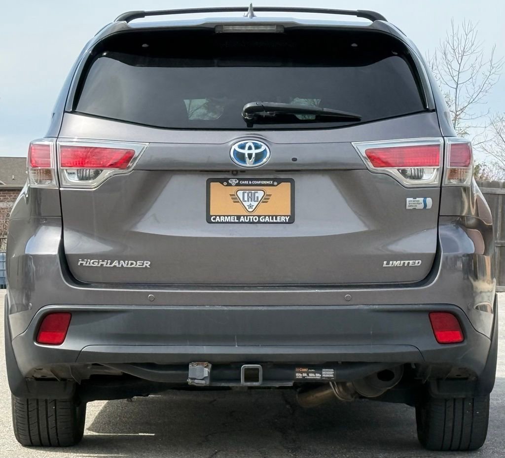 Used 2016 Toyota Highlander Limited Platinum image 4