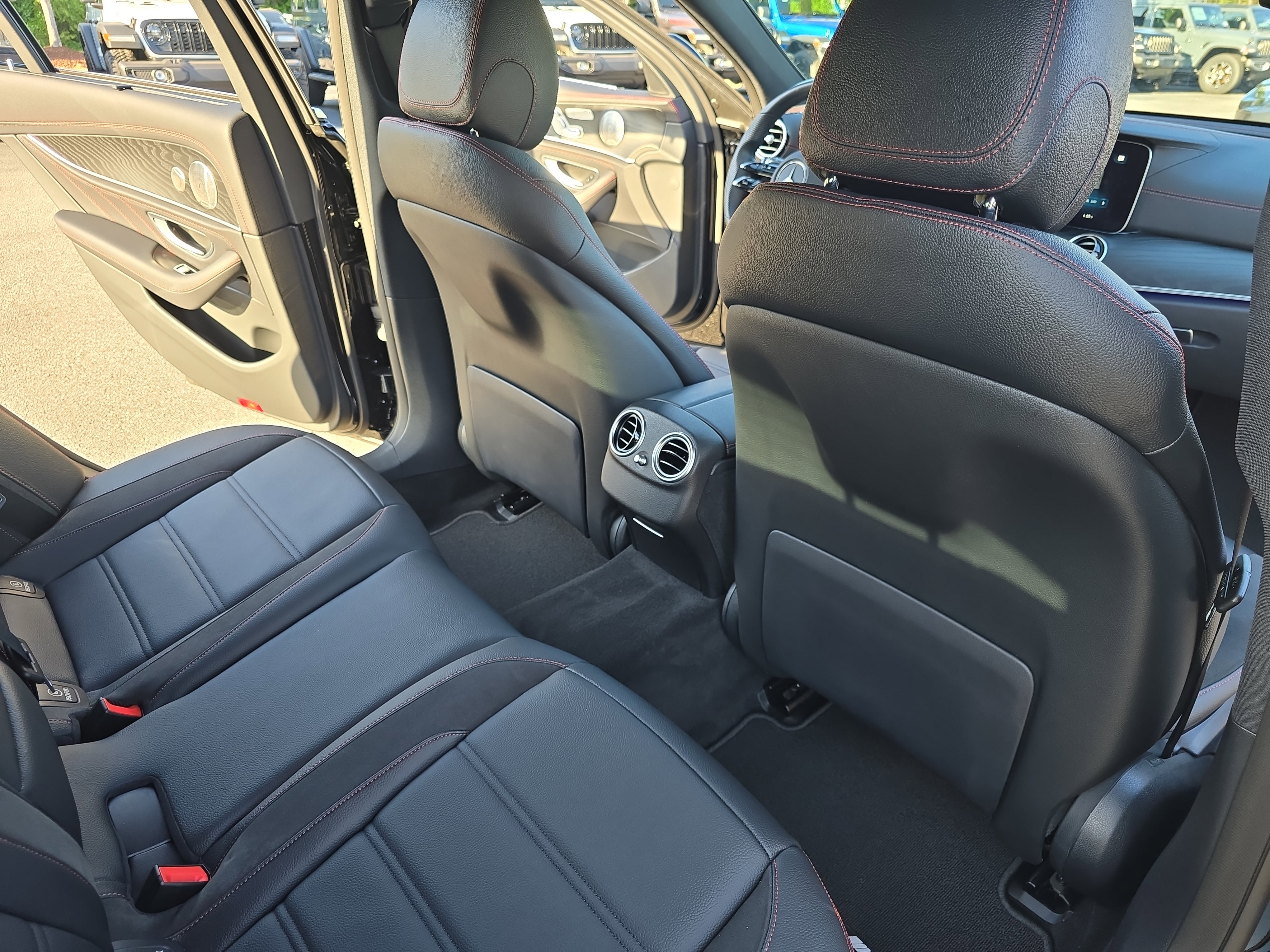 Used 2022 Mercedes-Benz E 53 AMG 4MATIC Sedan image 11