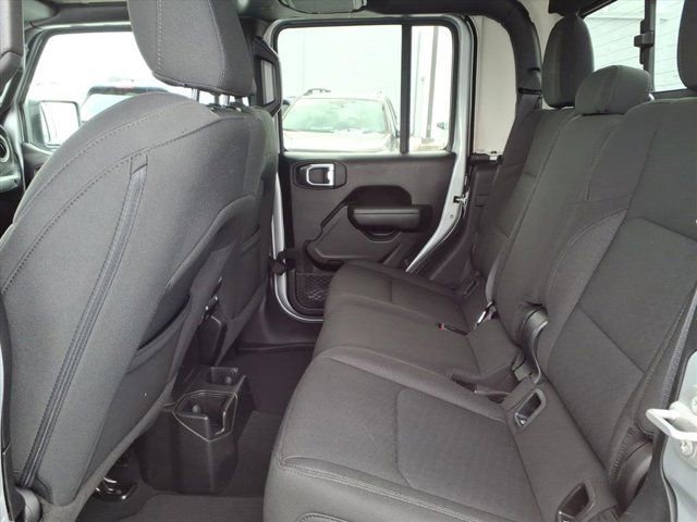 Used 2023 Jeep Gladiator Sport image 24