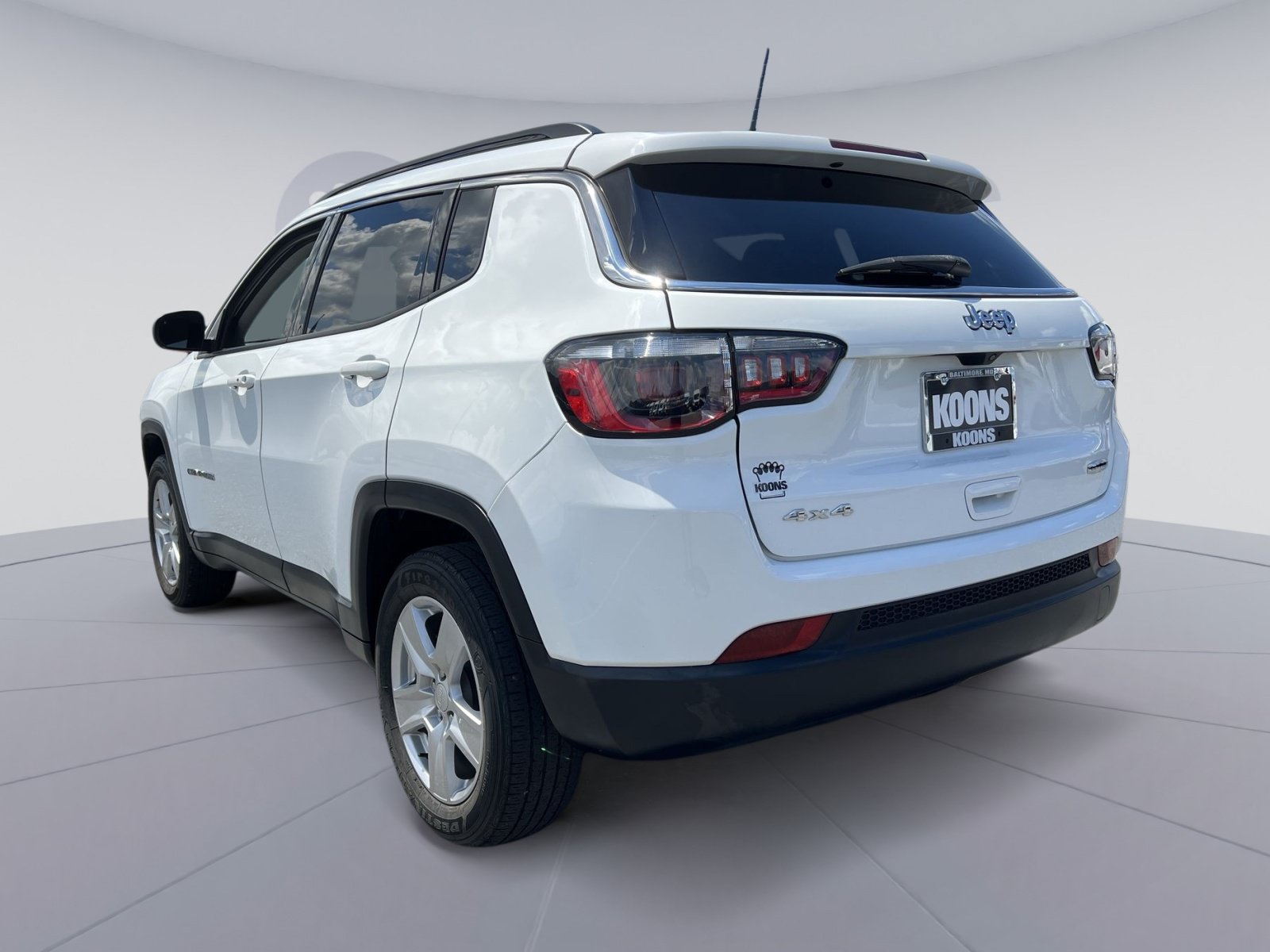 Used 2022 Jeep Compass Latitude AWD/4WD image 4