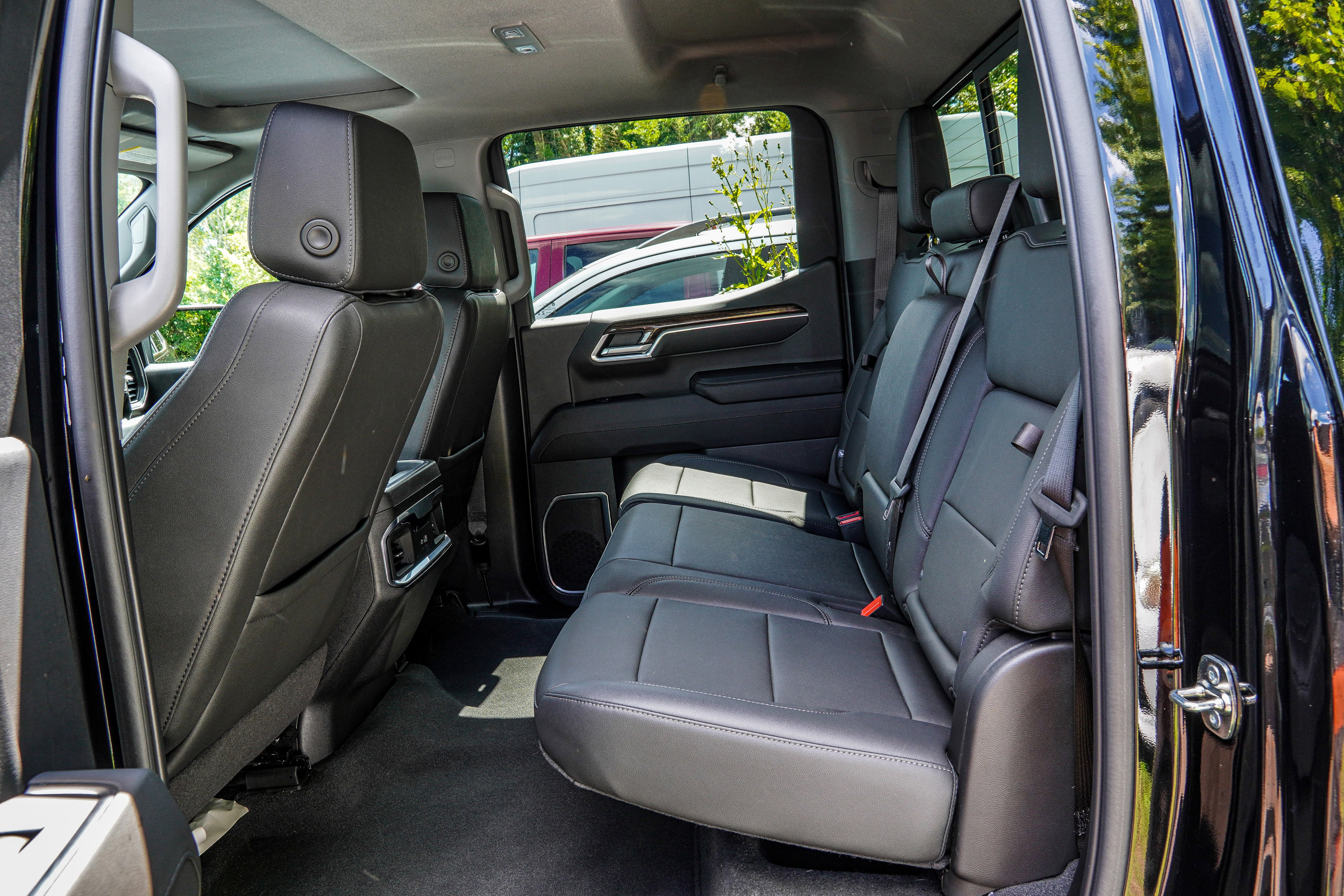 Used 2025 GMC Sierra 1500 Elevation w/ Elevation Premium Package image 37