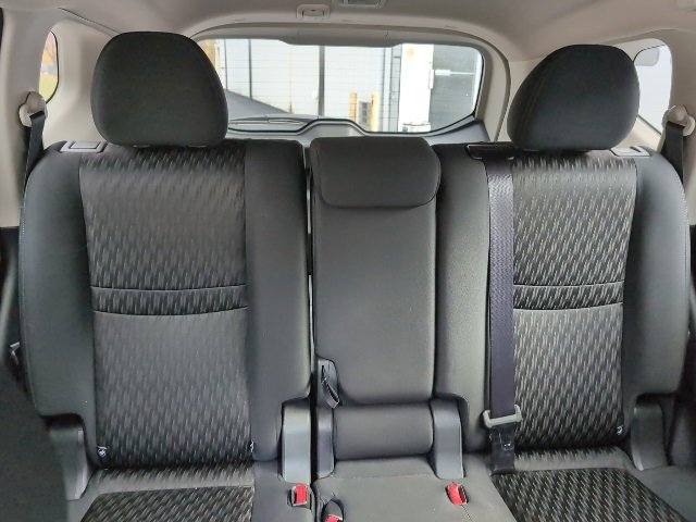 Used 2017 Nissan Rogue SV image 24