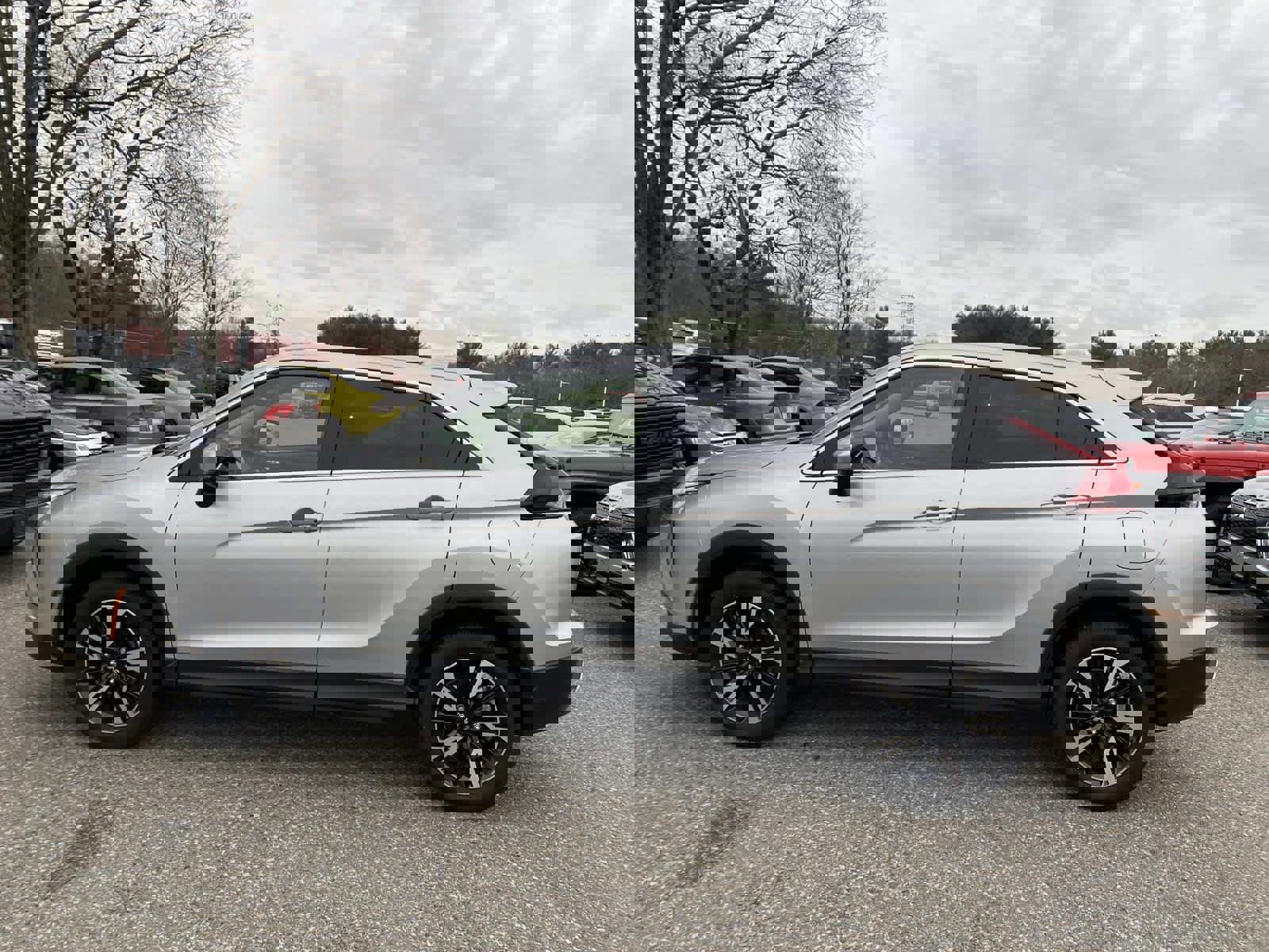 Used 2024 Mitsubishi Eclipse Cross SE image 9