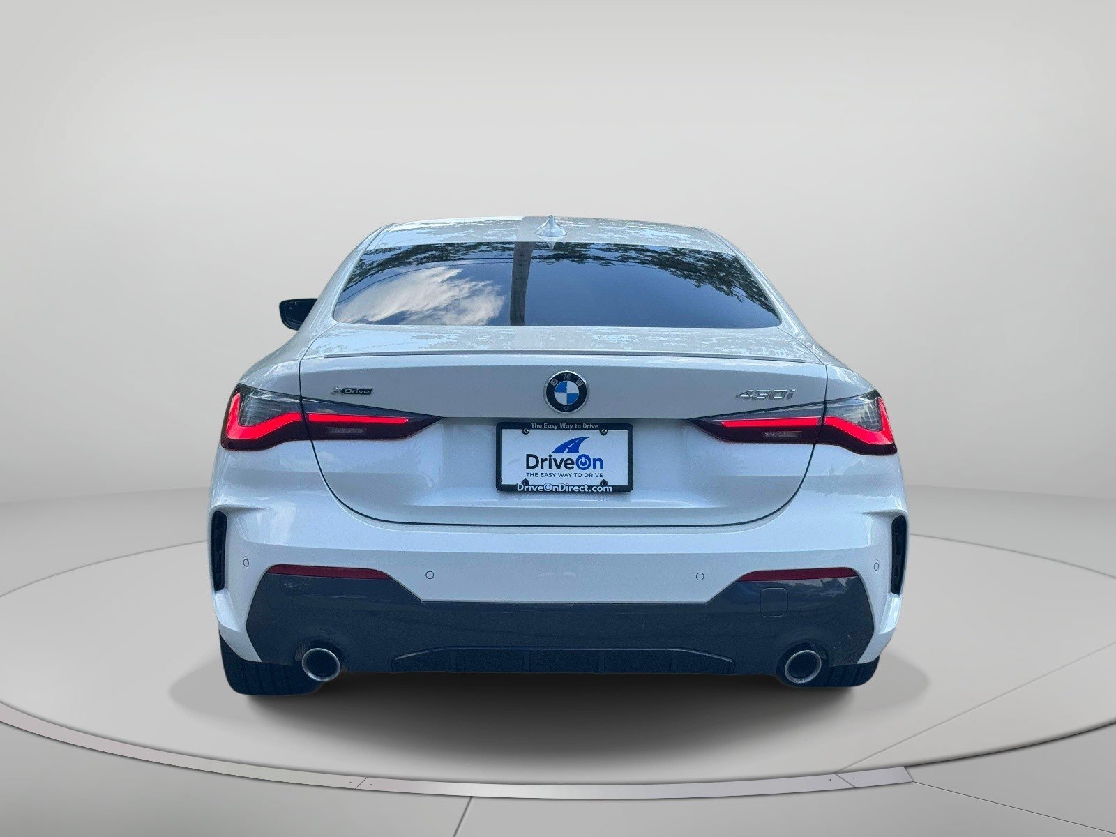 Used 2022 BMW 430i xDrive Coupe w/ M Sport Package AWD/4WD image 5