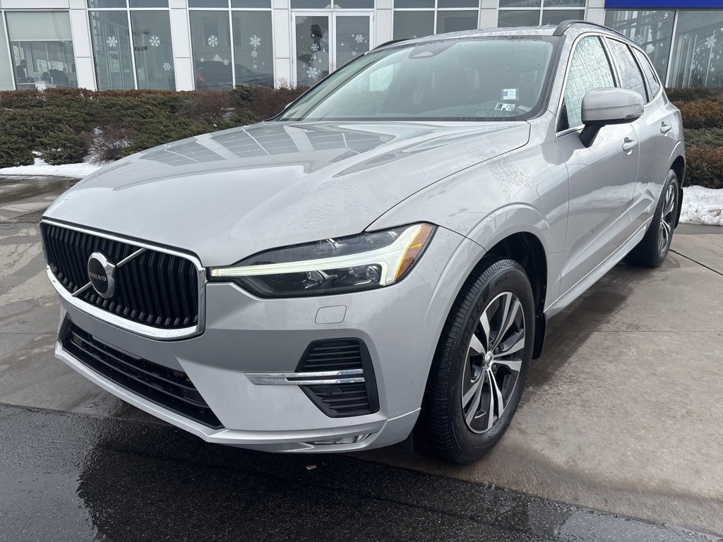 Certified 2023 Volvo XC60 B5 Plus w/ Climate Package image 2