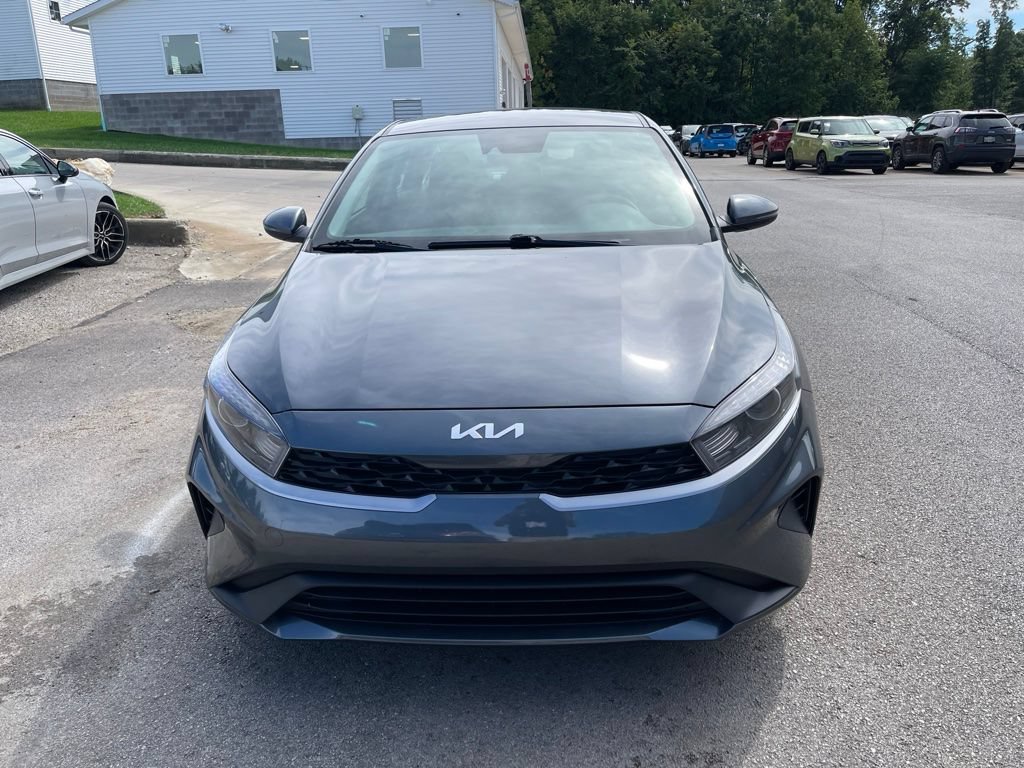 Used 2023 Kia Forte LXS w/ LXS Technology Package FWD image 4