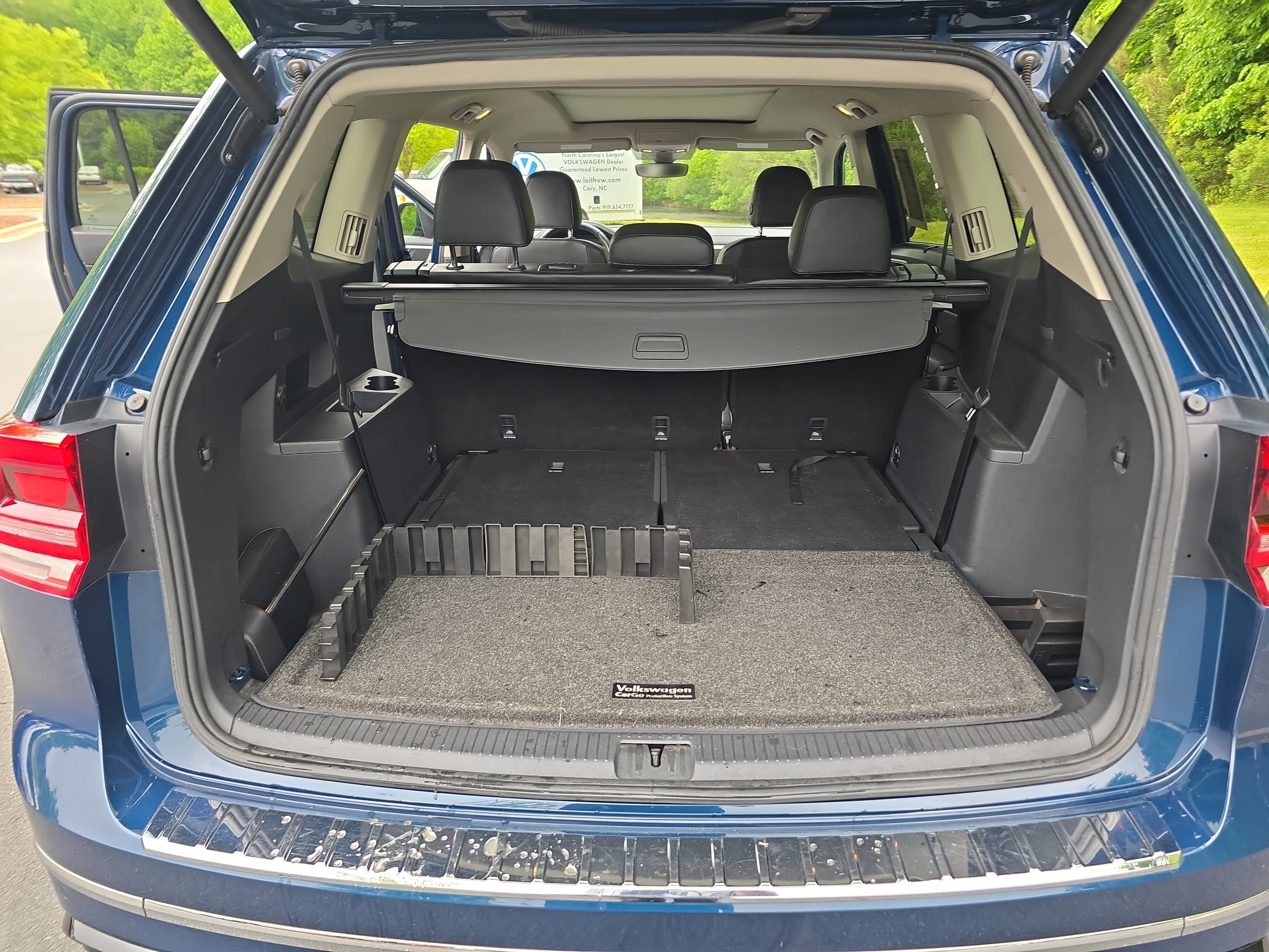 Used 2018 Volkswagen Atlas SEL w/ R-Line Package FWD image 12