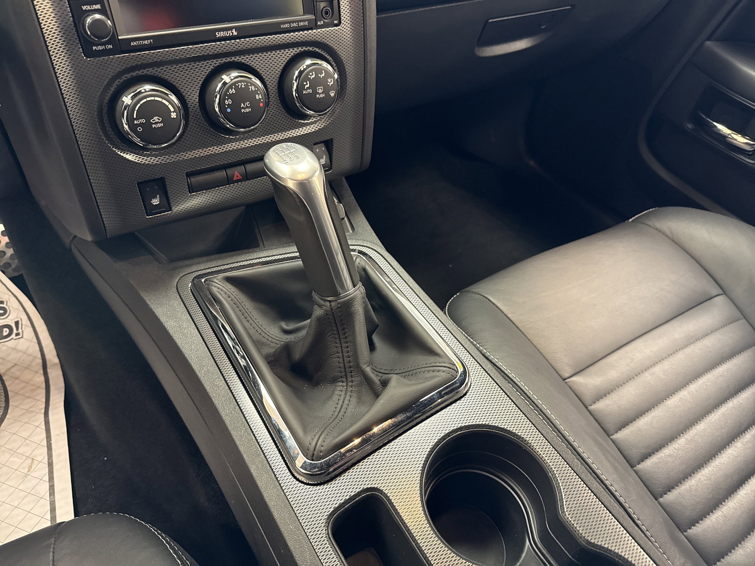 Used 2013 Dodge Challenger R/T image 10
