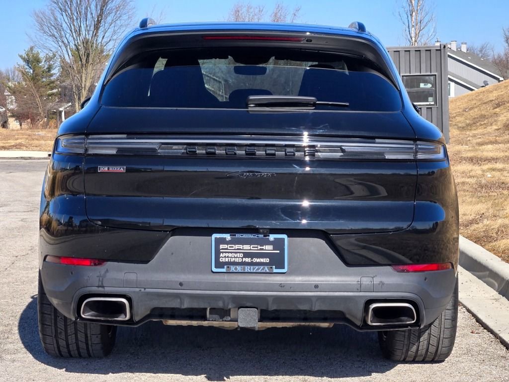 Certified 2025 Porsche Cayenne image 6