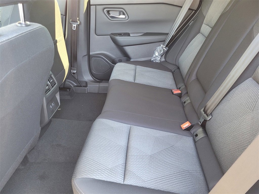 New 2026 Nissan Rogue SV image 4