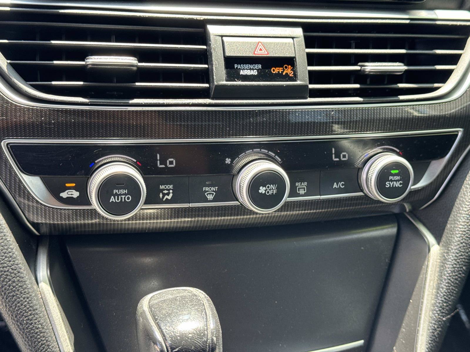Used 2018 Honda Accord Sport image 10