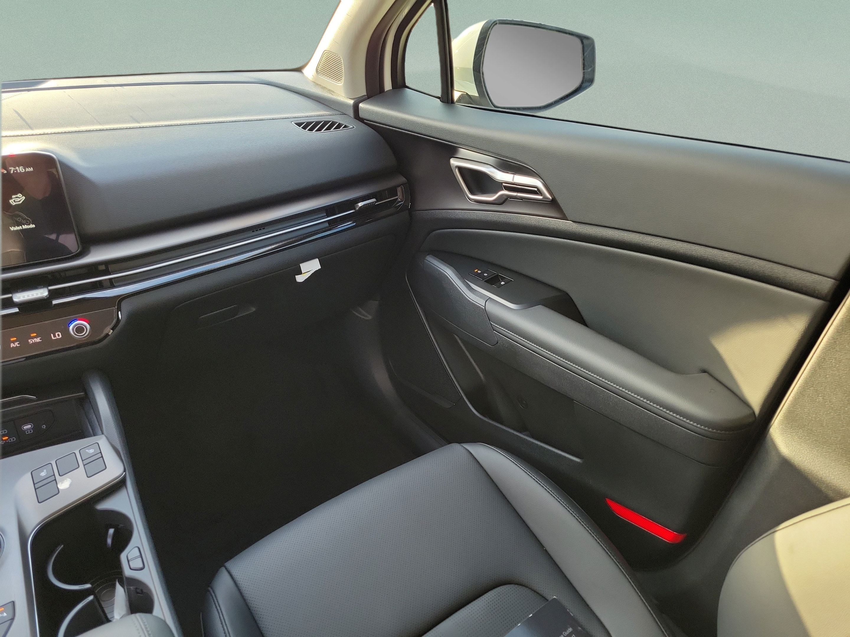 New 2027 Kia Sportage EX FWD image 10