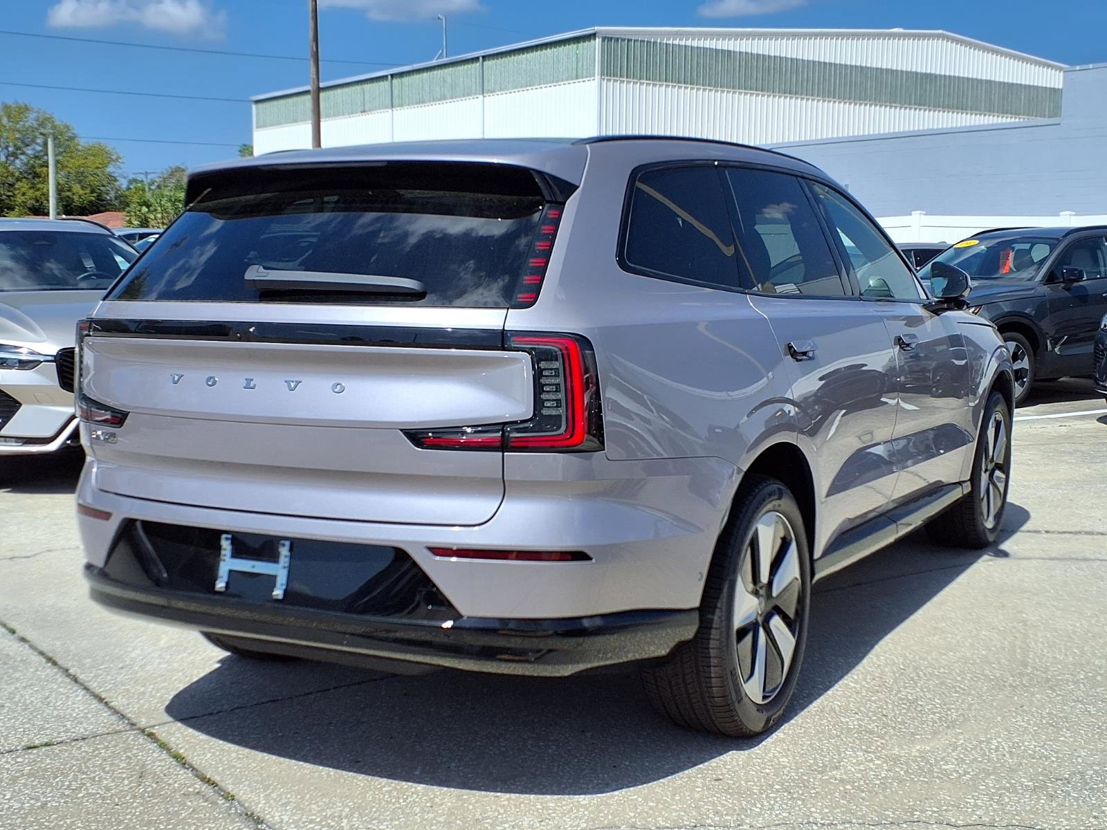 New 2026 Volvo EX90 Plus image 7