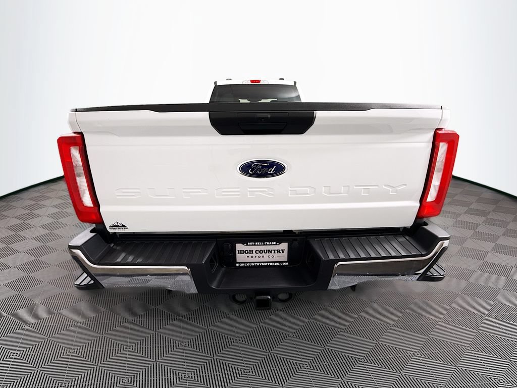 Used 2024 Ford F350 XLT w/ FX4 Off-Road Package AWD/4WD image 6