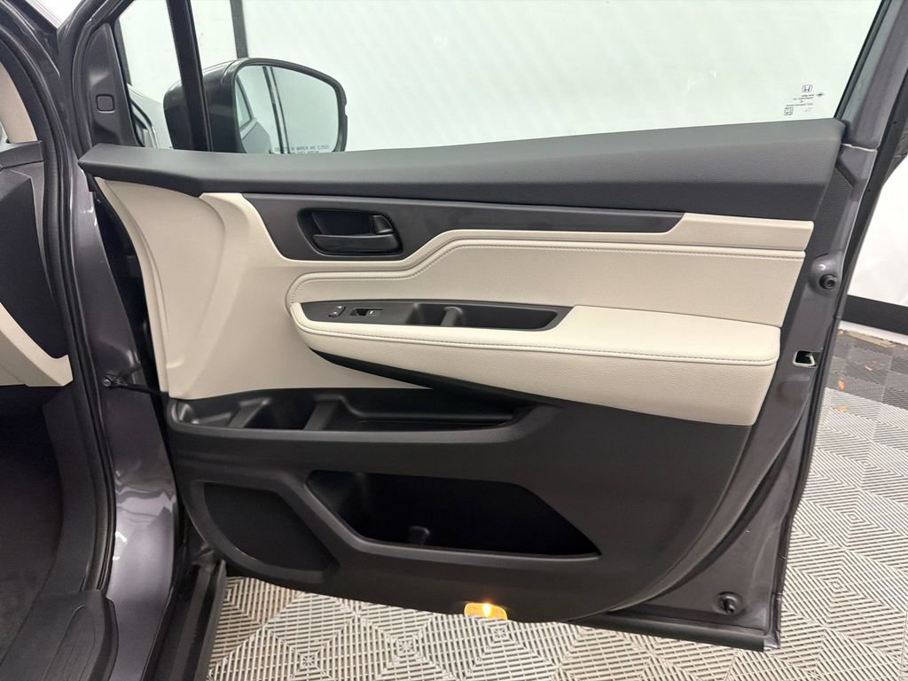 New 2027 Honda Odyssey EX-L image 16