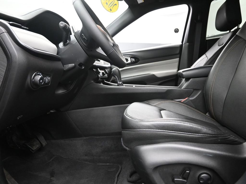 Used 2024 Jeep Compass Limited w/ Elite Group image 14