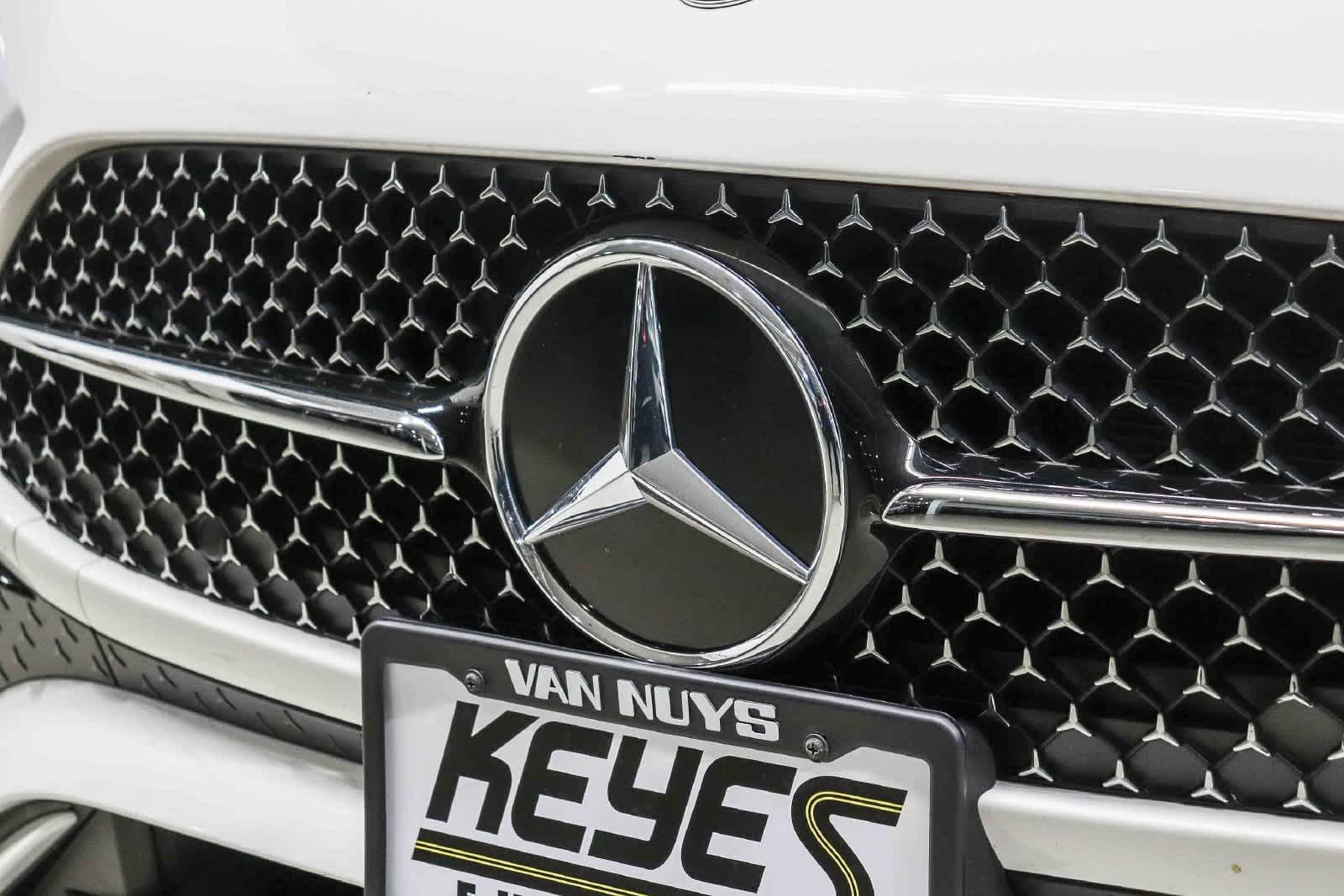Certified 2026 Mercedes-Benz CLE 300 4MATIC Coupe image 9