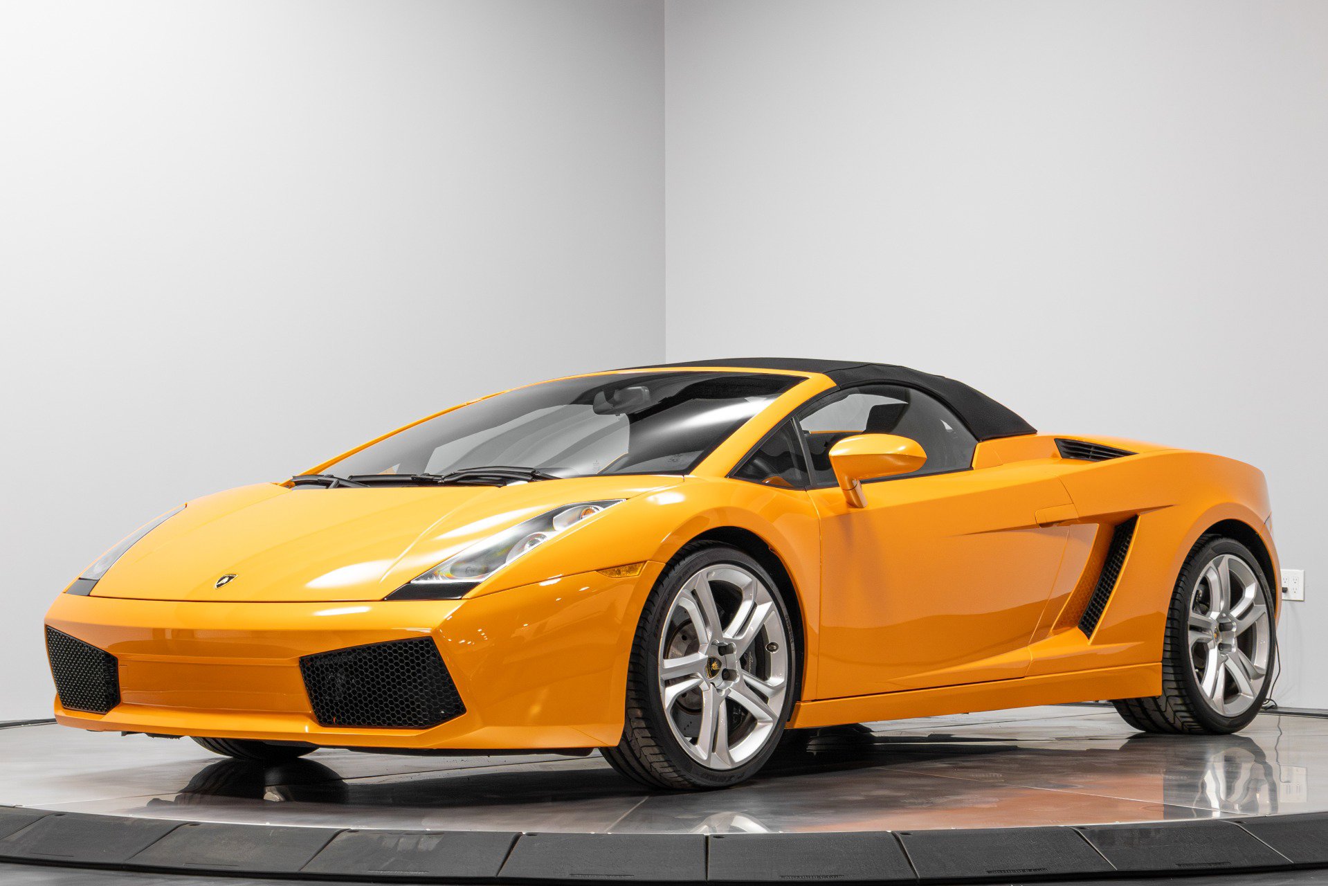 Used 2008 Lamborghini Gallardo Spyder image 4