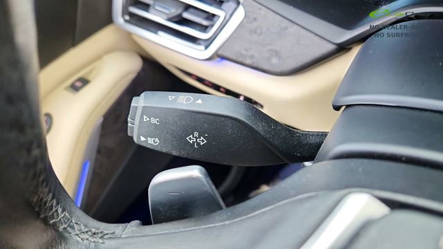 Used 2022 BMW X5 sDrive40i w/ Premium Package RWD image 42