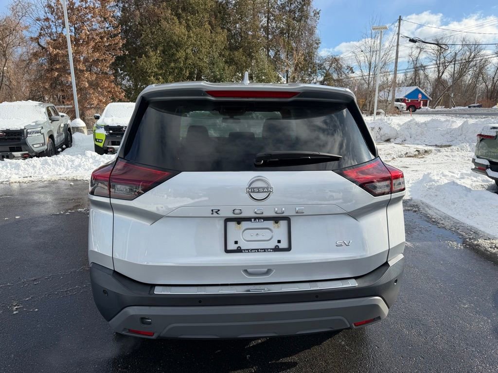 Used 2023 Nissan Rogue SV image 7