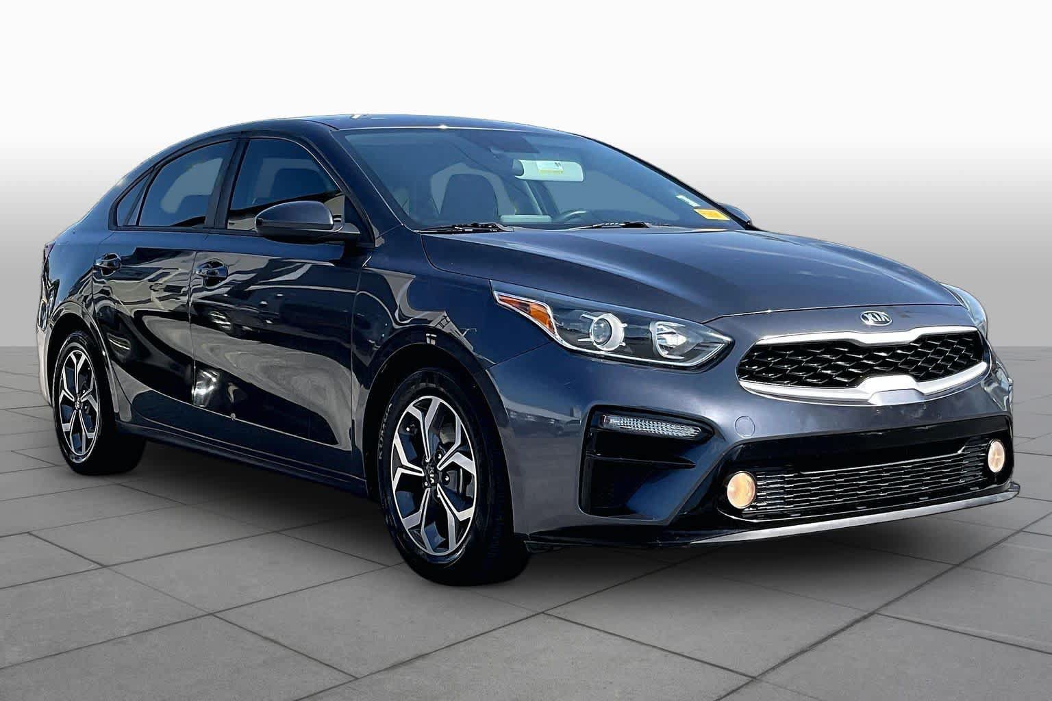 Used 2019 Kia Forte LXS FWD image 3