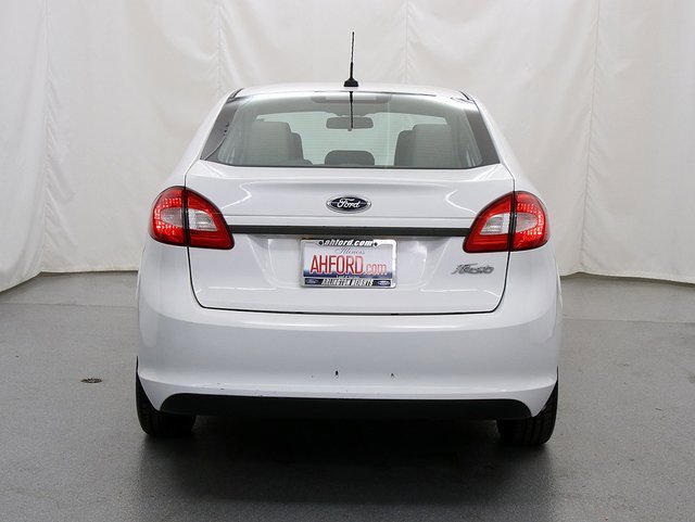 Used 2012 Ford Fiesta S image 6