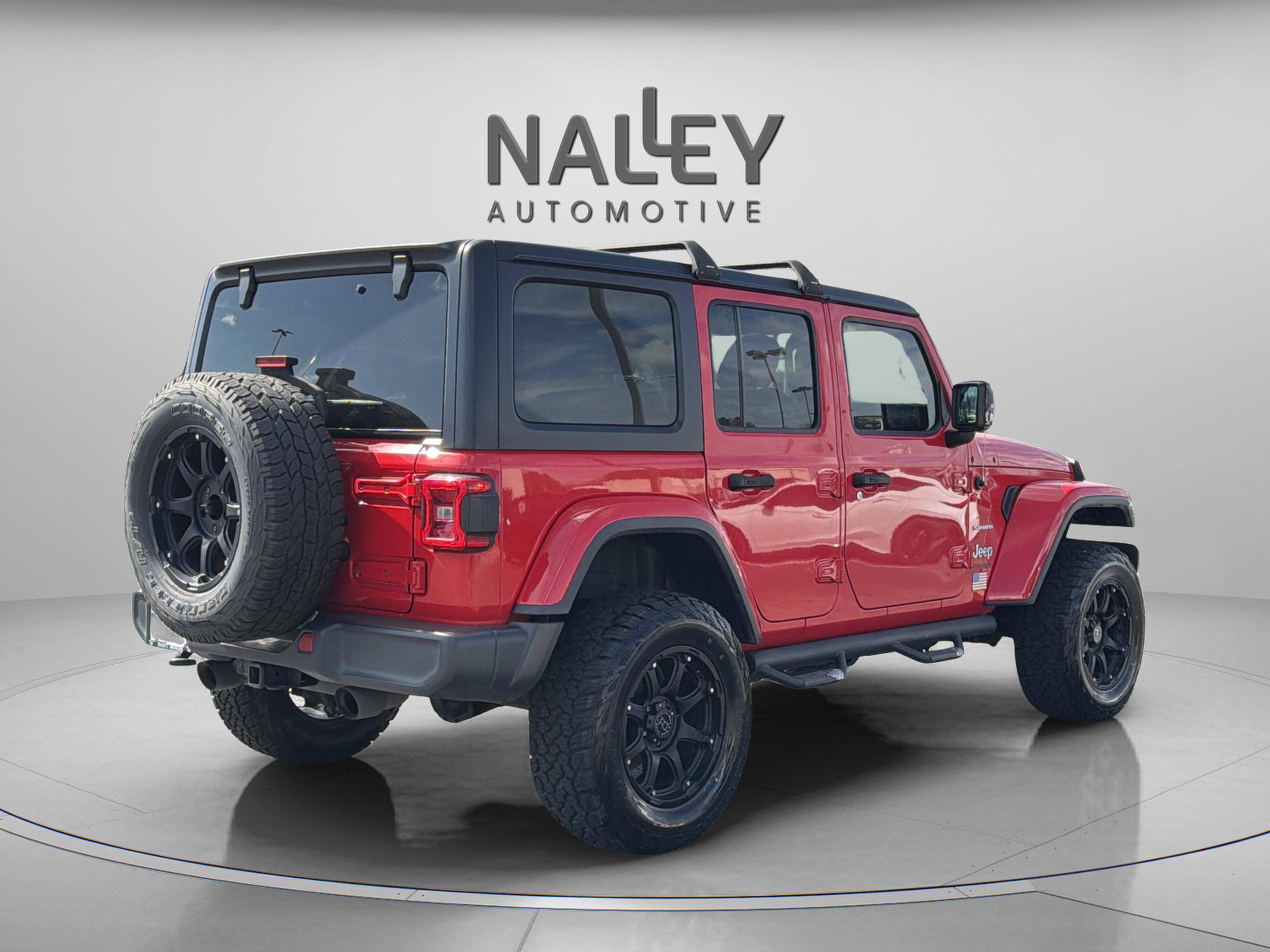 Used 2018 Jeep Wrangler Unlimited Sahara w/ Cold Weather Group image 5