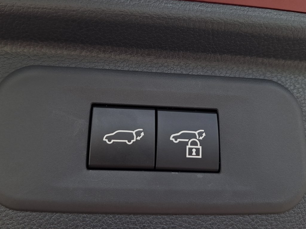 Used 2026 Toyota Grand Highlander AWD Hybrid image 32