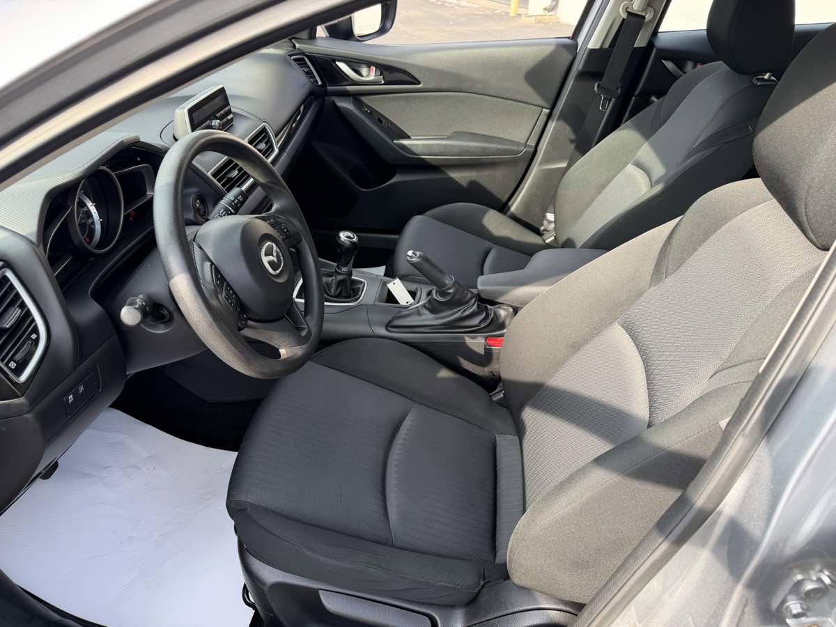 Used 2014 MAZDA MAZDA3 i Sport FWD image 11