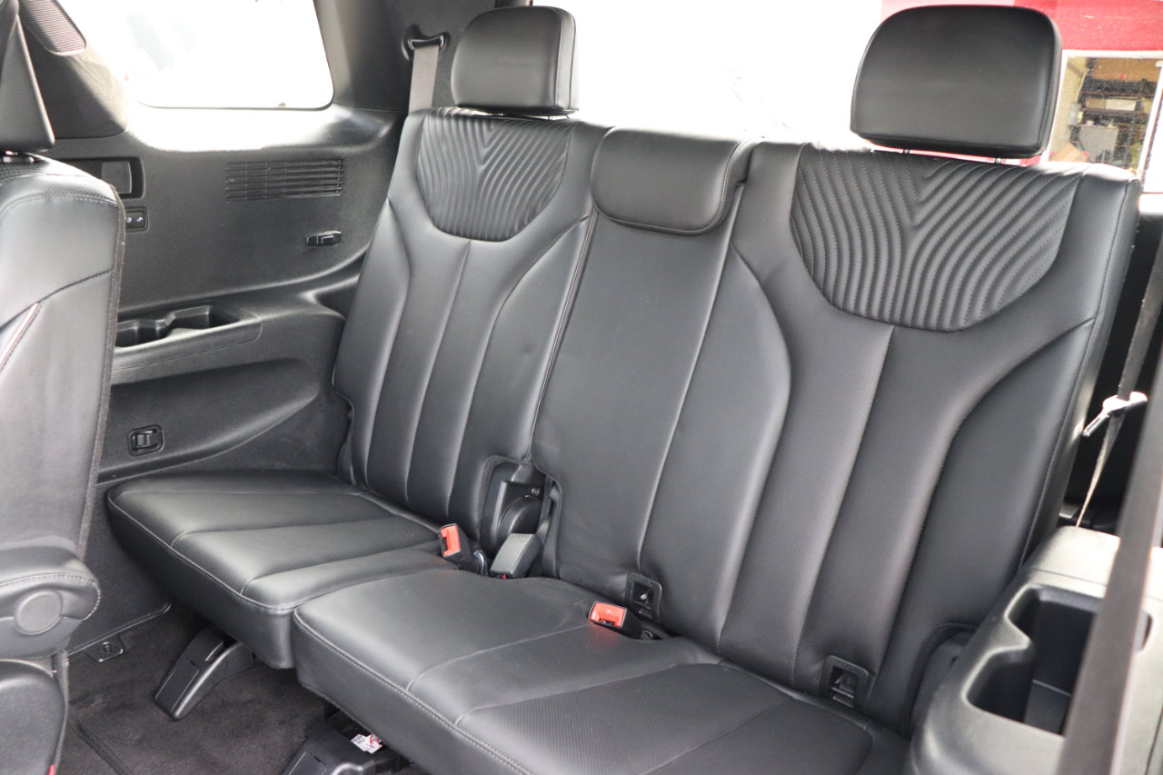 Used 2024 Hyundai Palisade Calligraphy image 13