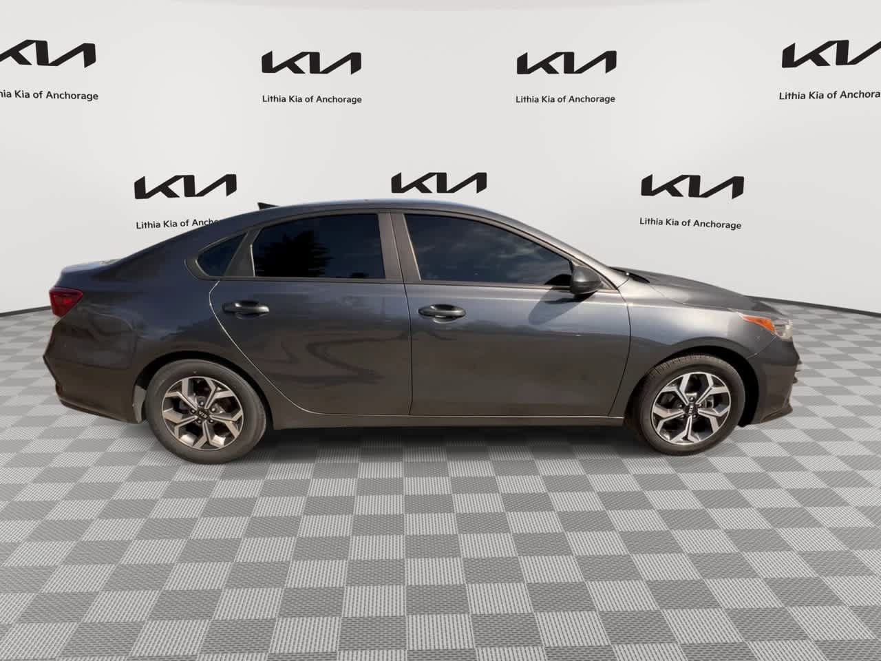 Used 2021 Kia Forte LXS FWD image 2