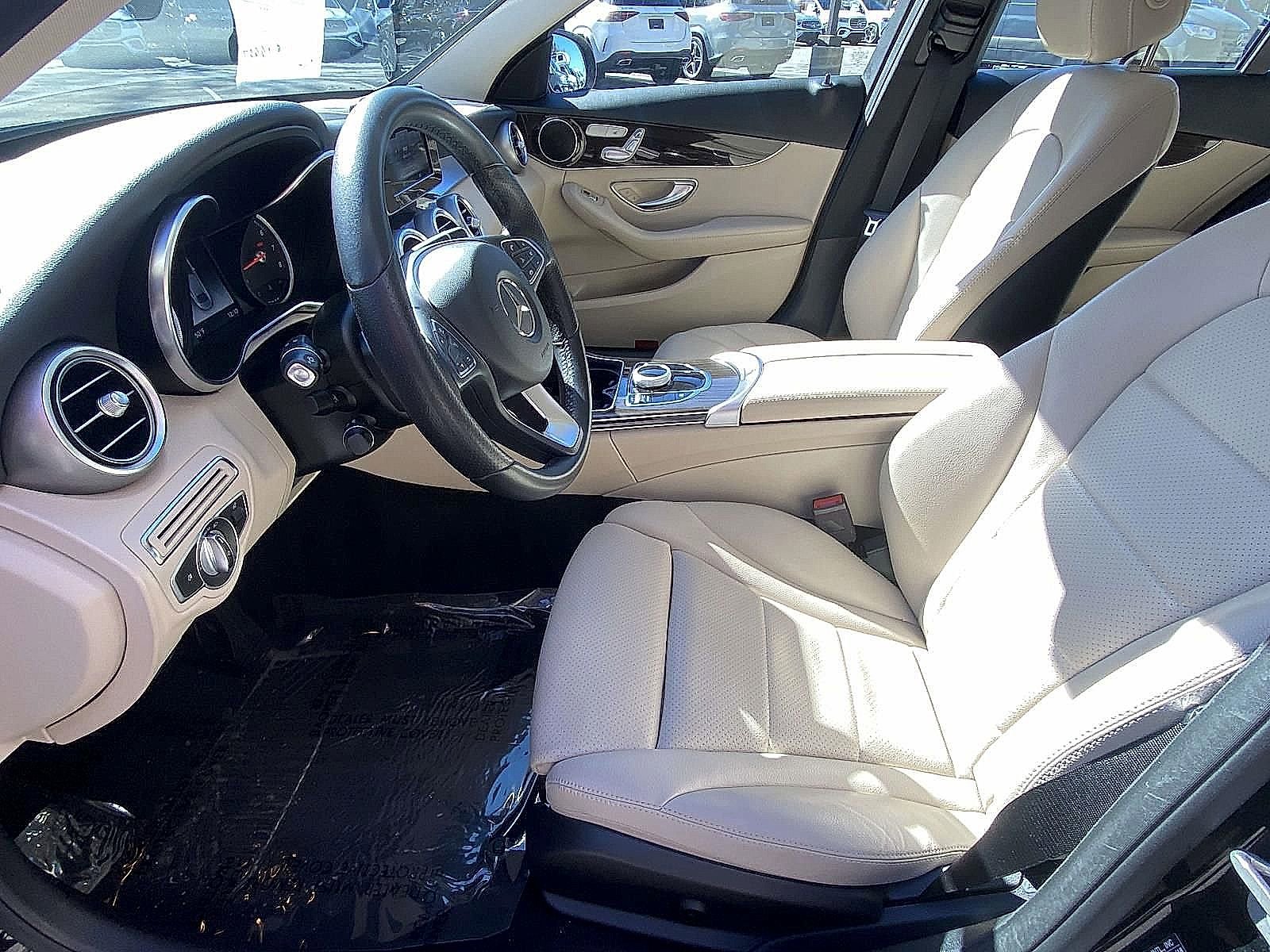 Used 2018 Mercedes-Benz C 300 4MATIC Sedan image 16