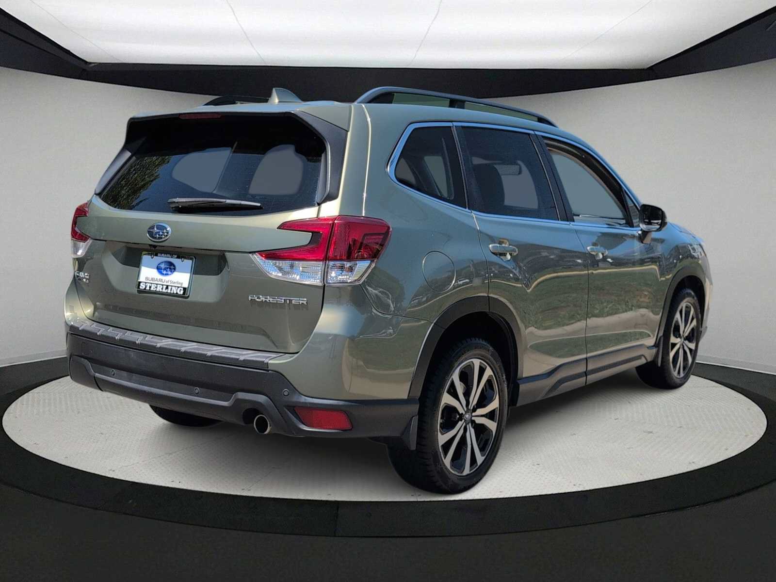 Used 2019 Subaru Forester Limited w/ Popular Package #3 AWD/4WD image 8
