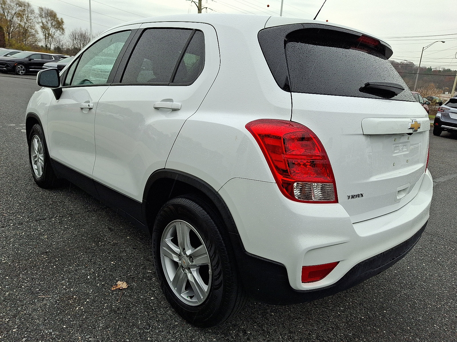 Certified 2022 Chevrolet Trax LS w/ Tint and Cruise Package image 5