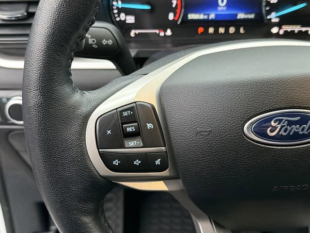 Used 2021 Ford Explorer XLT image 29