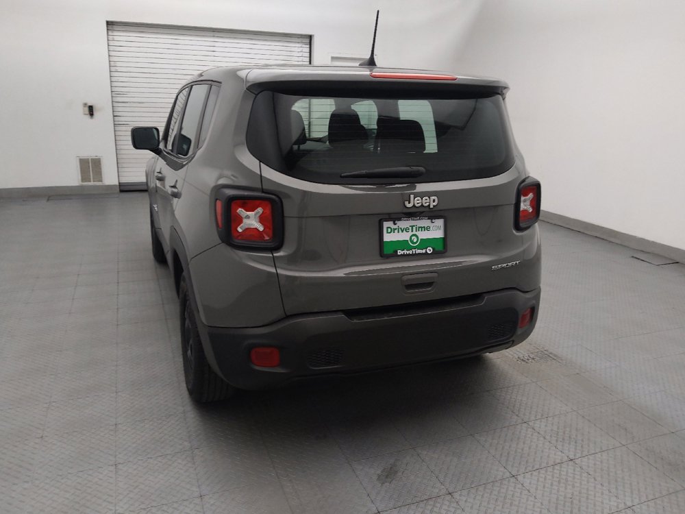 Used 2022 Jeep Renegade Sport FWD image 6