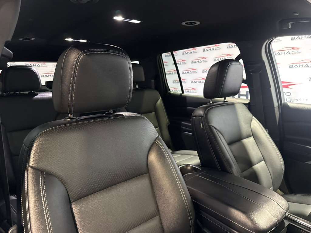 Used 2025 Chevrolet Traverse LT AWD/4WD image 43