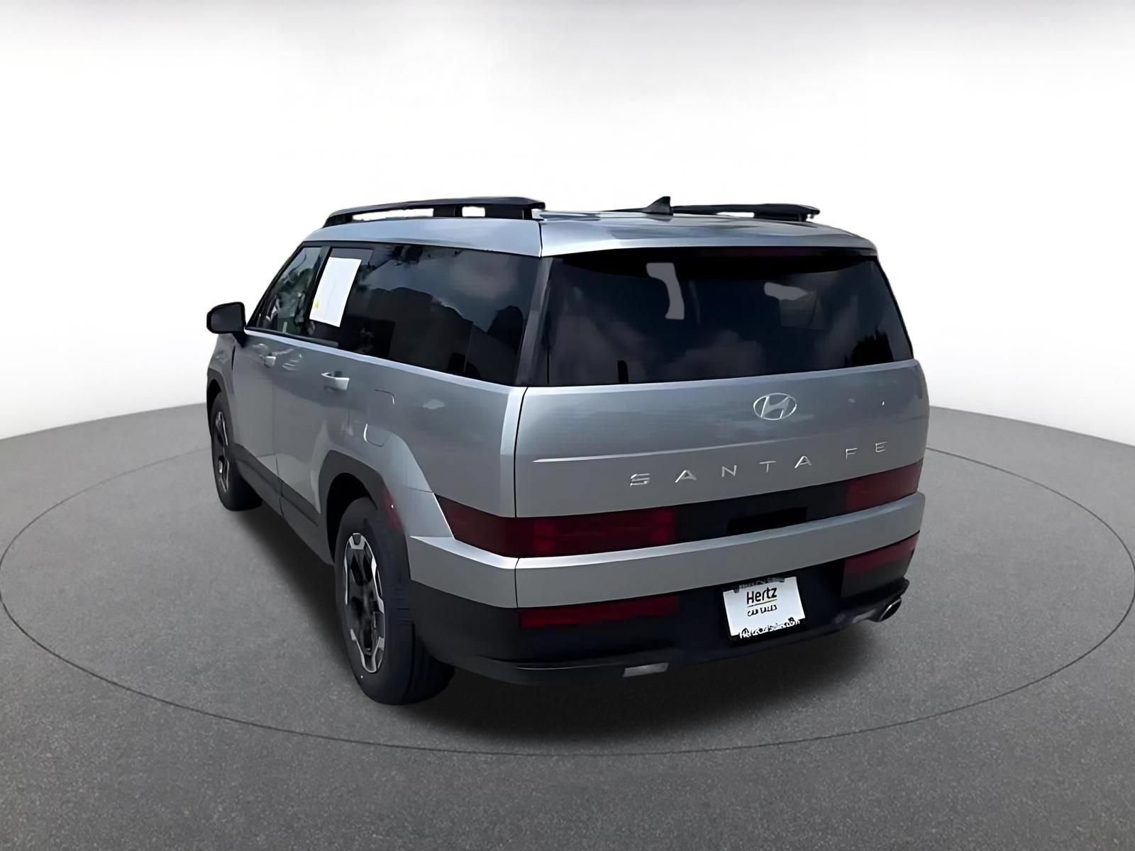 Used 2025 Hyundai Santa Fe SEL AWD/4WD image 9