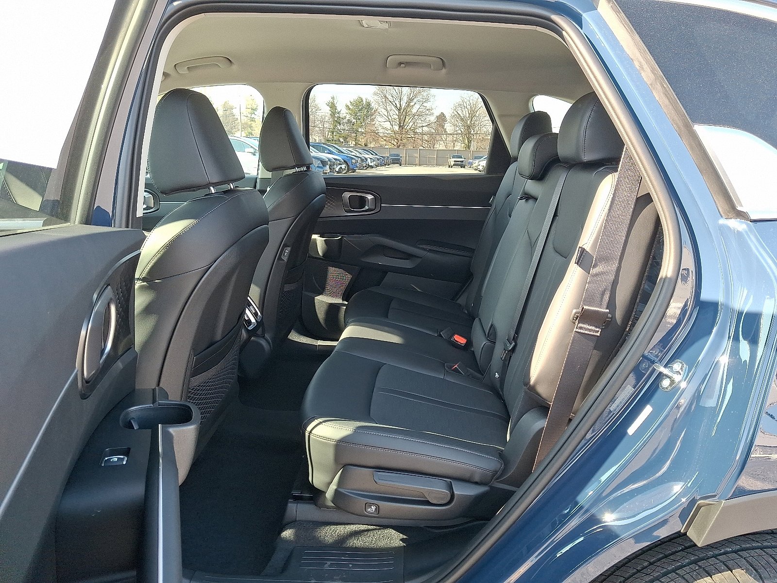 New 2026 Kia Sorento S image 6