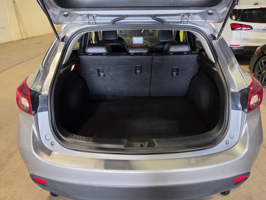 Used 2015 MAZDA MAZDA3 i Grand Touring FWD image 9
