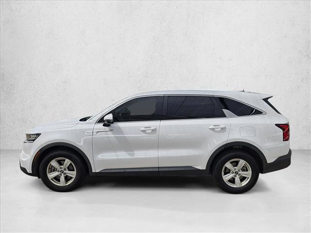 Used 2021 Kia Sorento LX image 8
