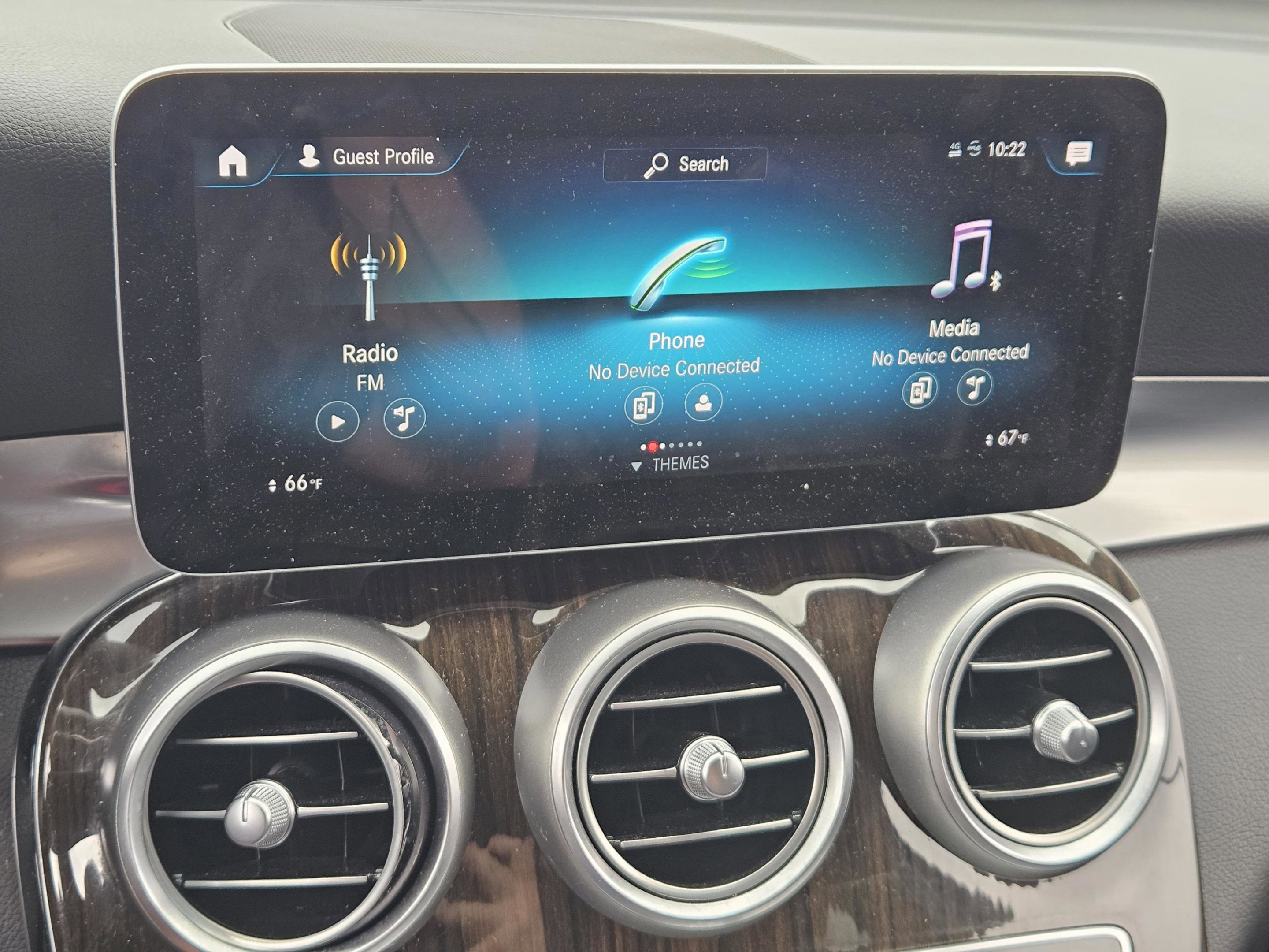 Used 2020 Mercedes-Benz GLC 300 image 24
