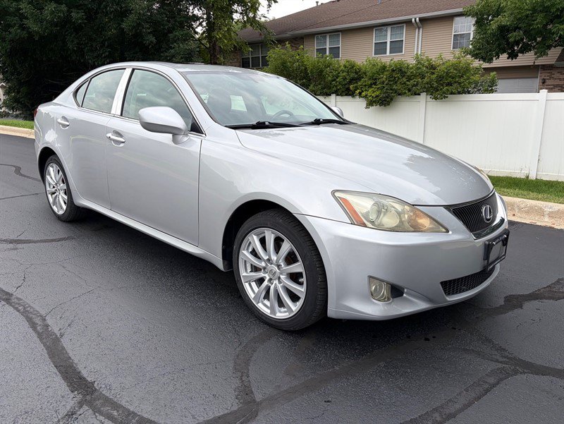Used 2007 Lexus IS 250 AWD w/ Preferred Accessory Pkg image 4