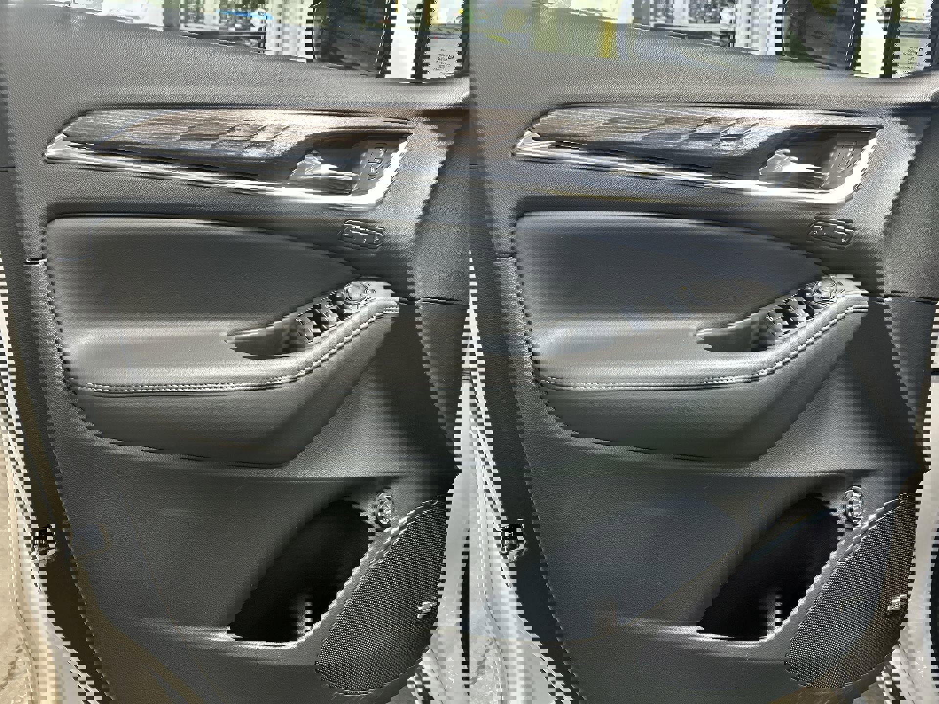 Certified 2024 Buick Enclave Avenir w/ Trailering Package, 5000 lbs. image 24